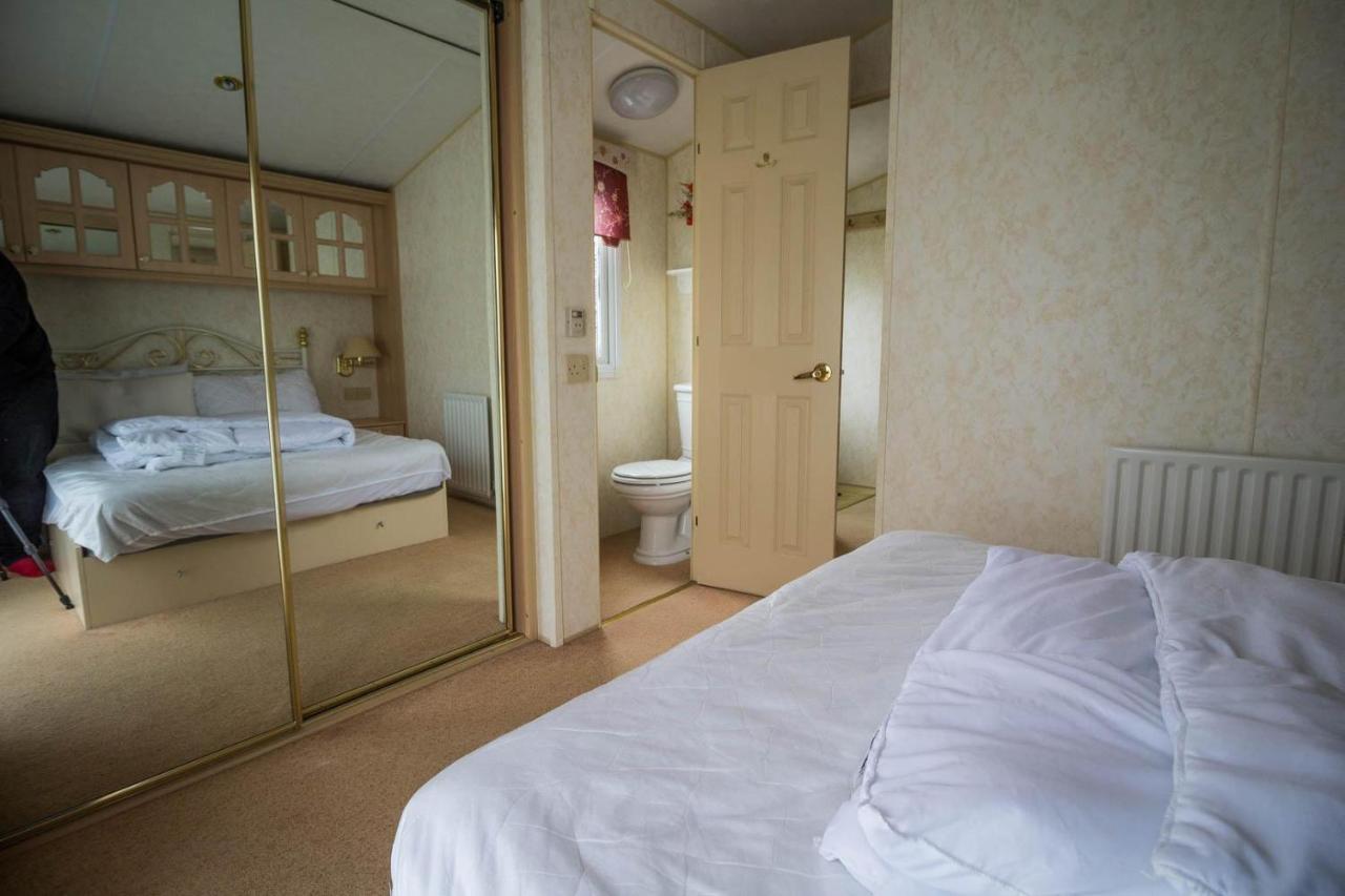 Hotel Brilliant Caravan For Hire At Manor Park In Hunstanton Norfolk Ref 23176K Extérieur photo