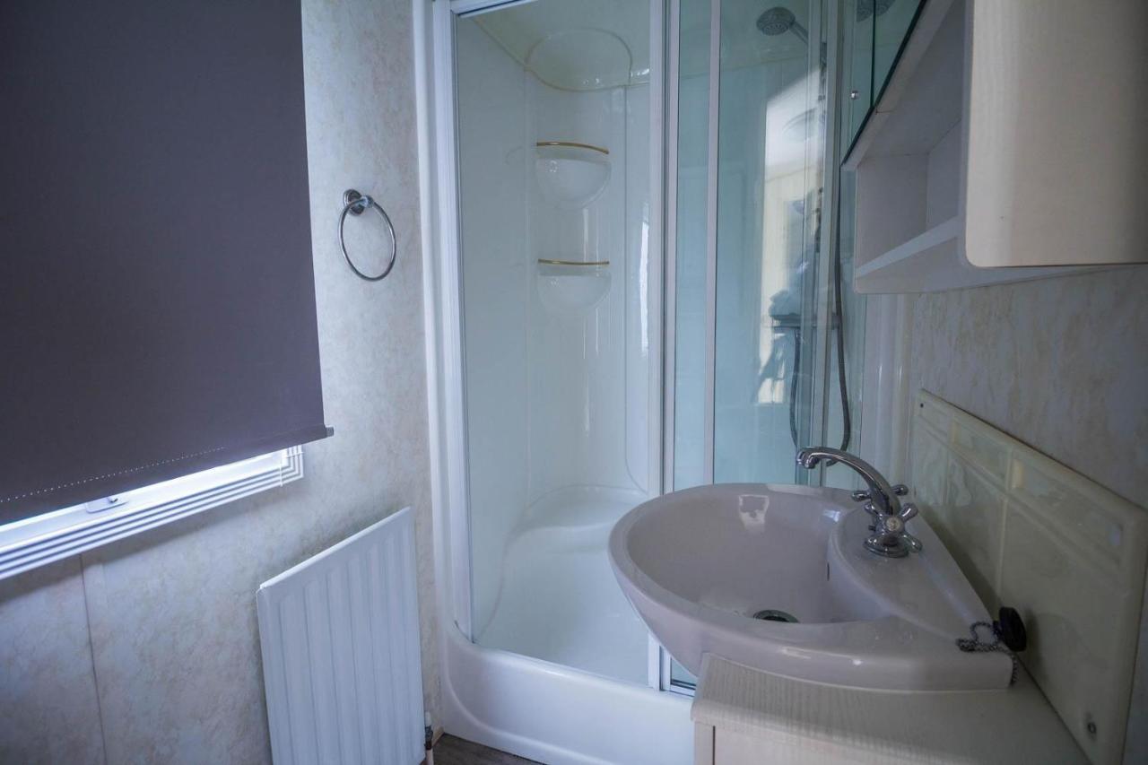 Hotel Brilliant Caravan For Hire At Manor Park In Hunstanton Norfolk Ref 23176K Extérieur photo